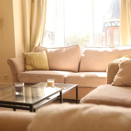 Cozy 1 Bedroom Flat Near Beach Sleeps 4-3